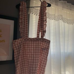 Plaid skirt, with detachable ruffle straps!